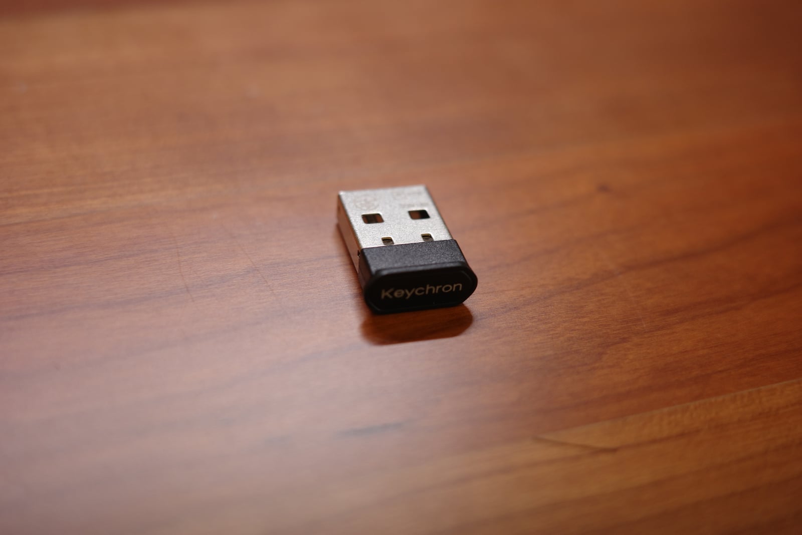 Keychron の 2.4GHz ワイヤレスレシーバー